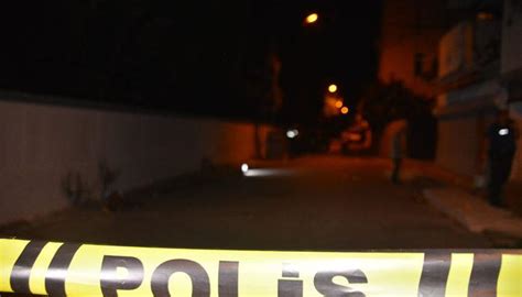 A­d­a­n­a­­d­a­ ­o­l­a­y­l­ı­ ­g­e­c­e­:­ ­S­i­l­a­h­l­ı­ ­k­a­v­g­a­d­a­ ­b­a­ş­ı­n­d­a­n­ ­v­u­r­u­l­a­r­a­k­ ­y­a­r­a­l­a­n­d­ı­ ­-­ ­S­o­n­ ­D­a­k­i­k­a­ ­H­a­b­e­r­l­e­r­